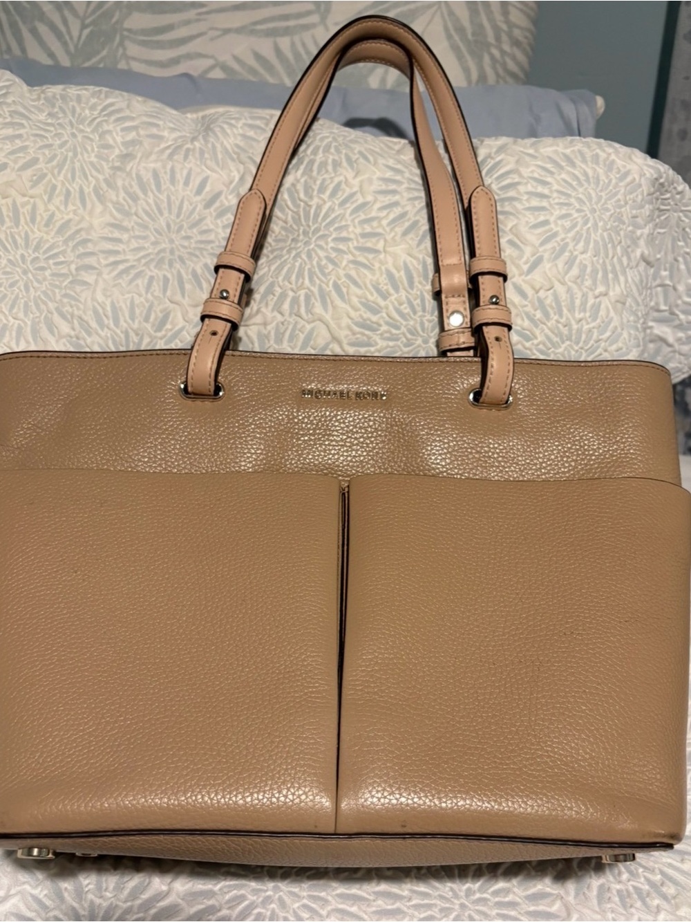 Michael Kors Tan Leather Tote Bag nice condition